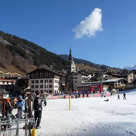 2 Pieces Proche Pistes Avec Balcon - Fr-1-459-63 * La Clusaz